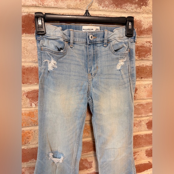 Abercrombie Kids Light Blue Distressed Jeans high rise flare size 9-10 - Picture 2 of 4